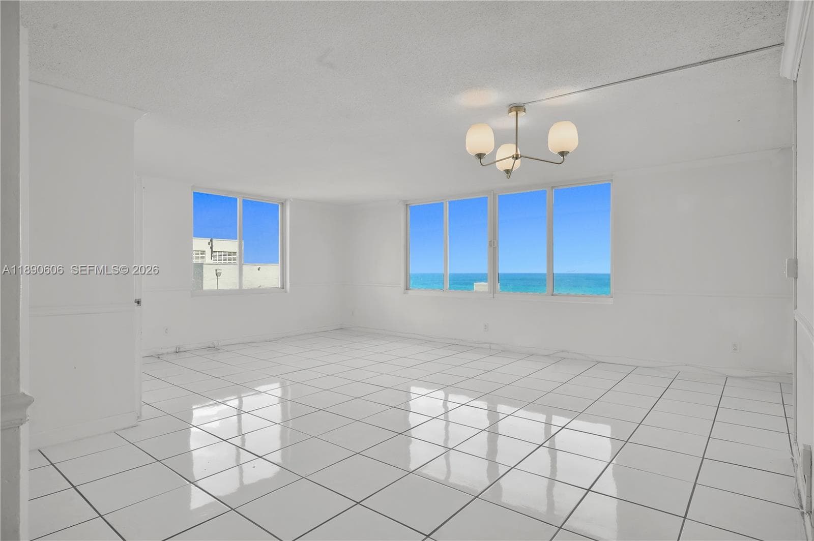 5401 Collins Ave 819 photo 25