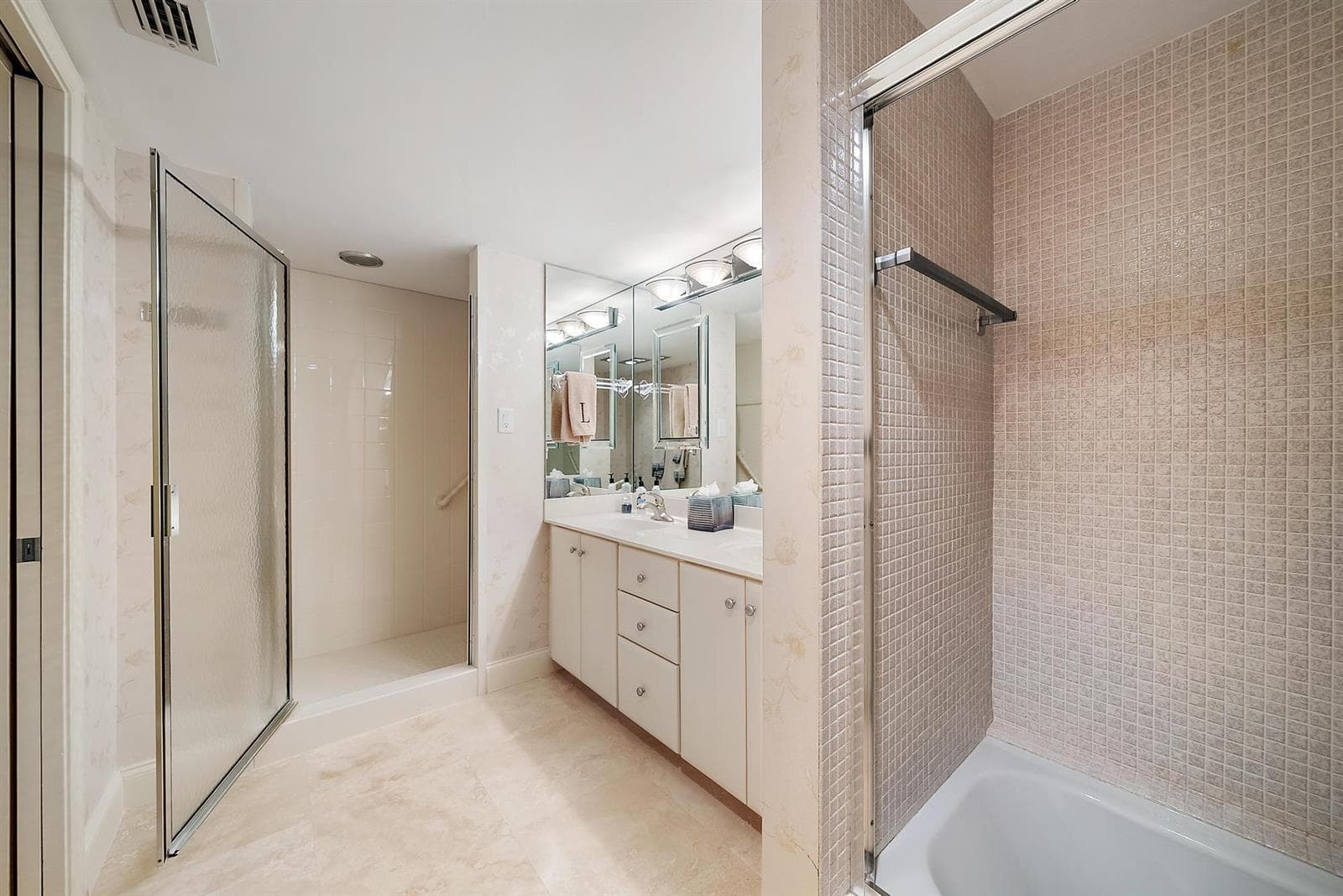 5380 N Ocean Drive 10-B photo 15