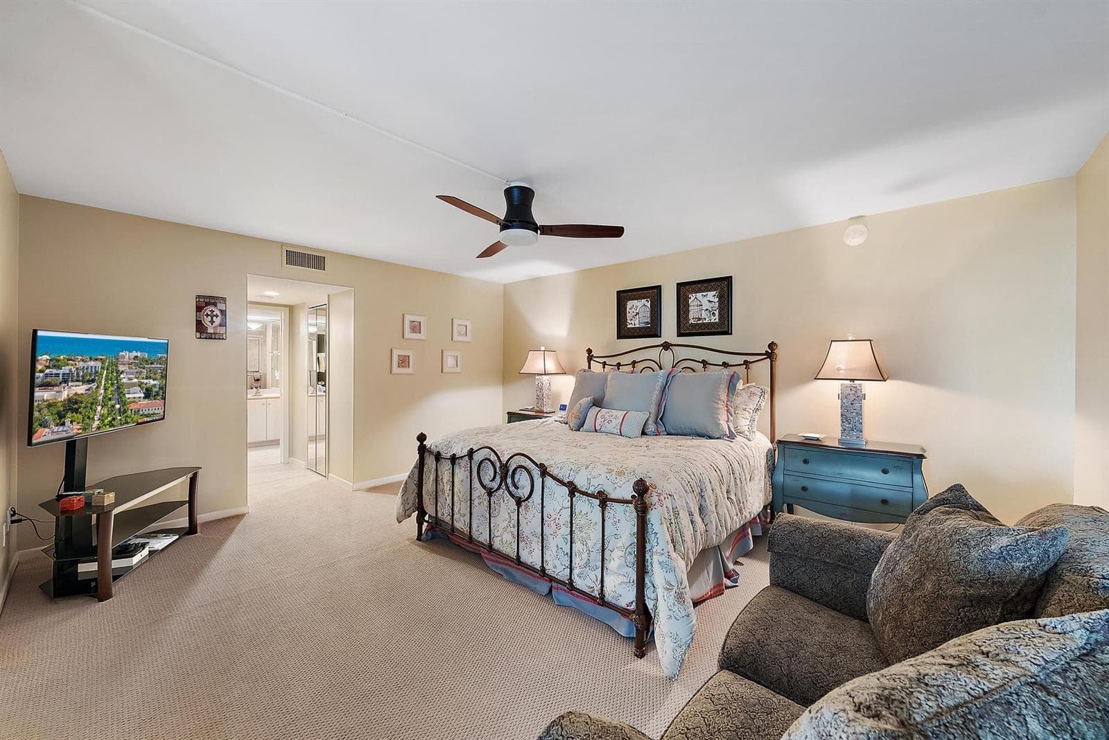 5380 N Ocean Drive 10-B photo 11