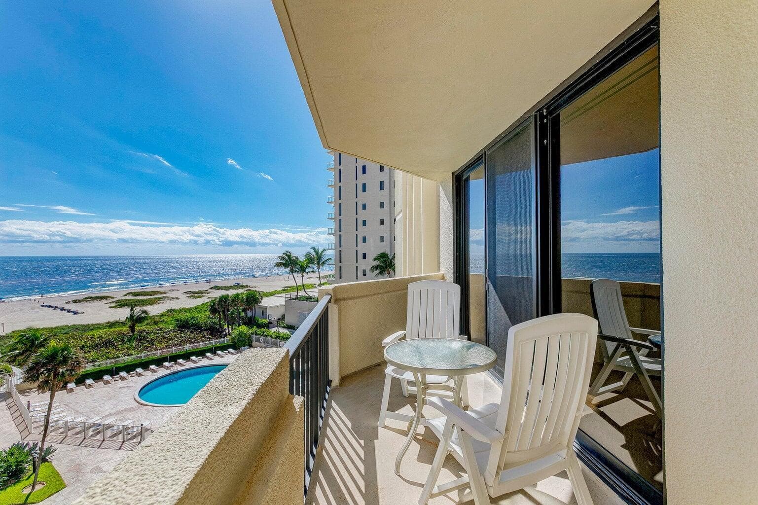 2800 N Ocean Drive B - 6d photo 1