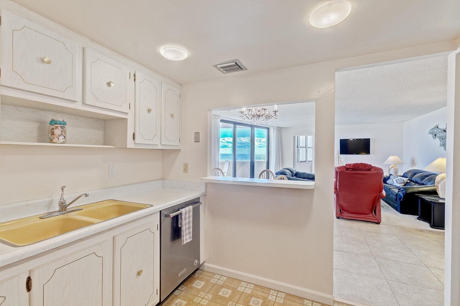 2800 N Ocean Drive B - 6d photo 10