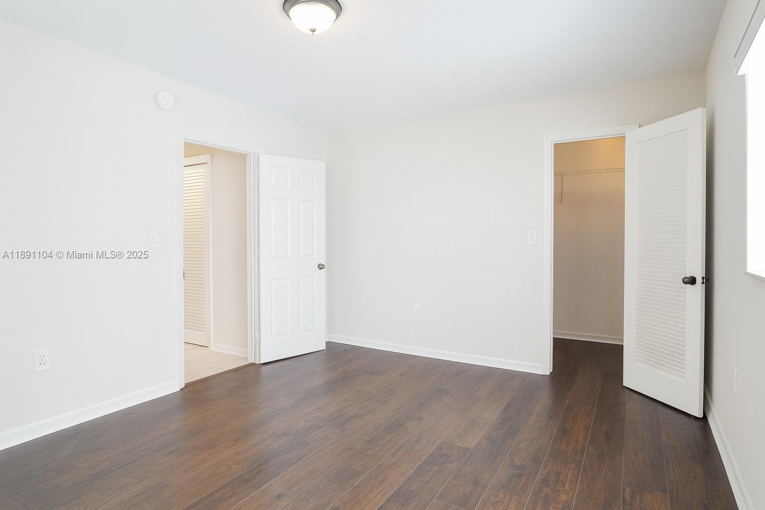 1662 Lincoln Ct 402 photo 6