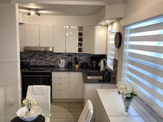 3133 S Ocean Dr 118 photo 1