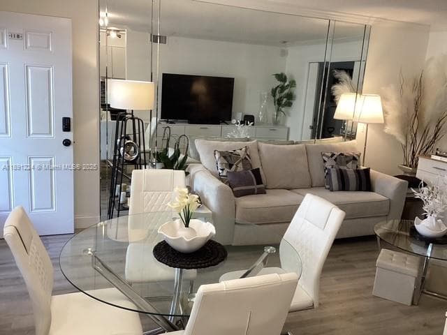 3133 S Ocean Dr 118 photo 8