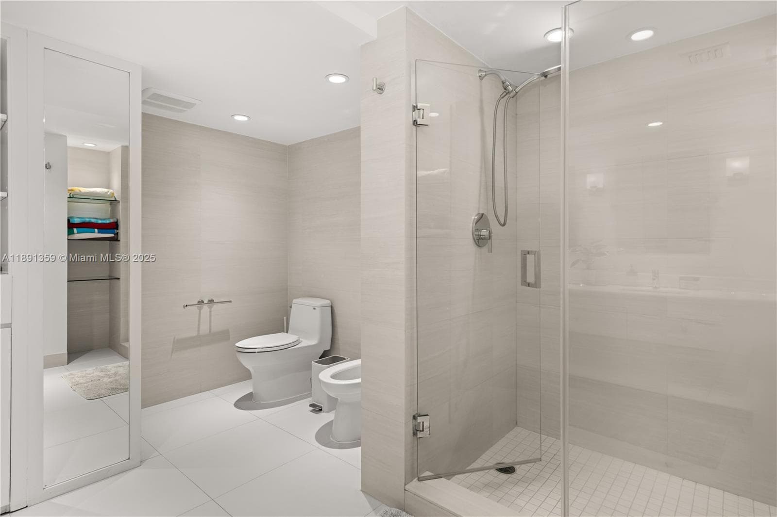 101 Crandon Blvd 379 photo 11