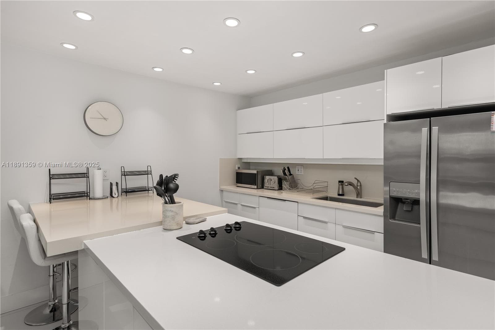 101 Crandon Blvd 379 photo 4