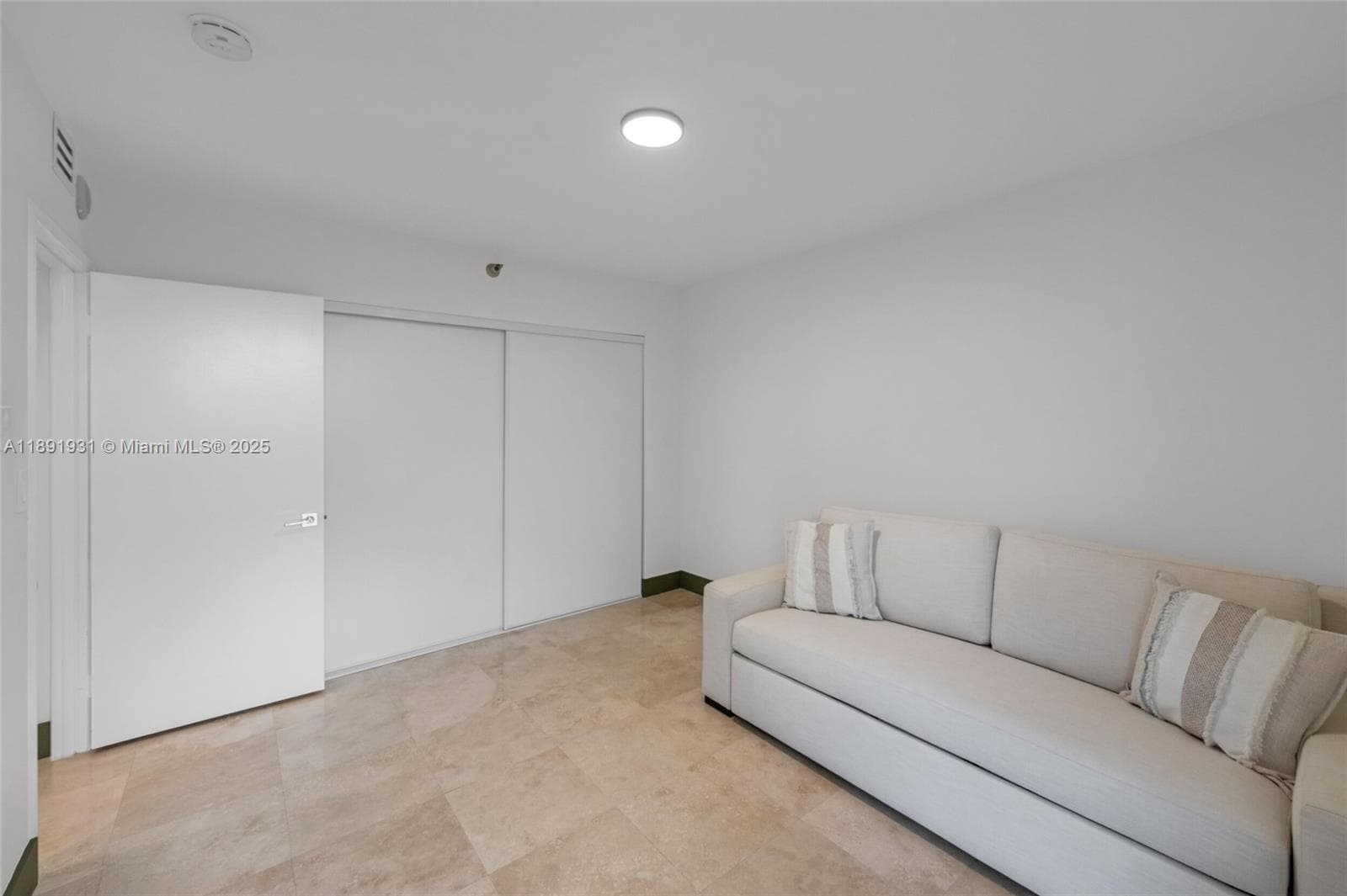 20515 E Country Club Dr 343 photo 19