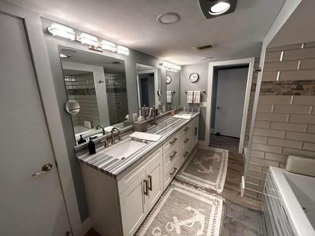 108 Lakeshore Drive 338 photo 23