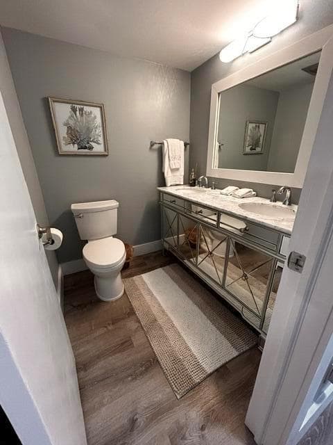 108 Lakeshore Drive 338 photo 18