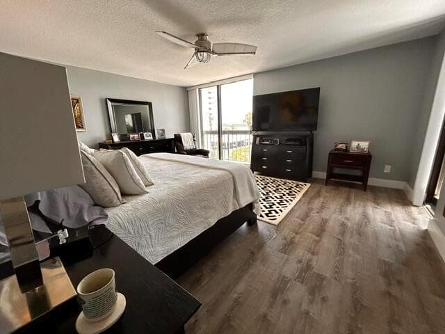 108 Lakeshore Drive 338 photo 21