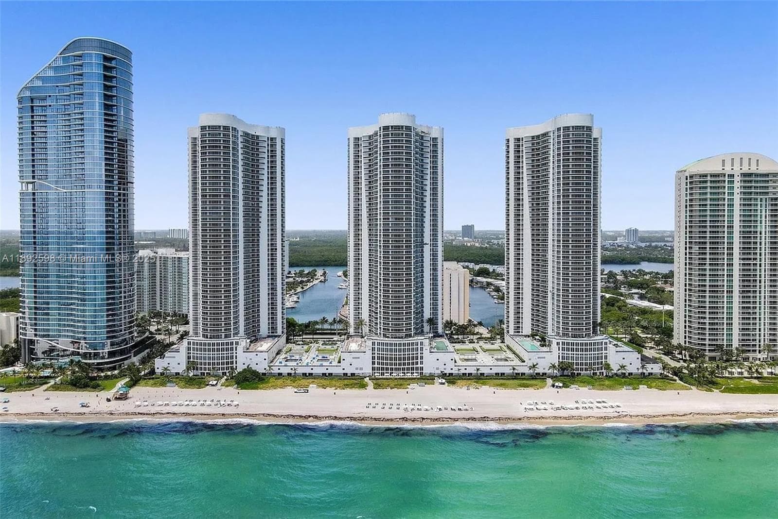 16001 Collins Ave 3705 photo 2