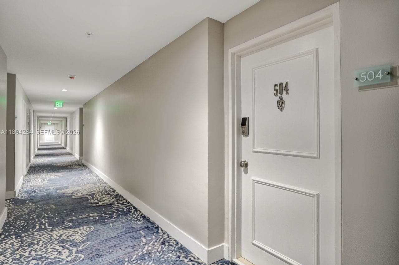 5601 Collins Ave 504 photo 16