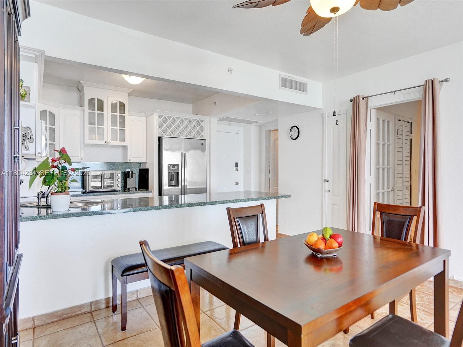 5601 Collins Ave 504 photo 21