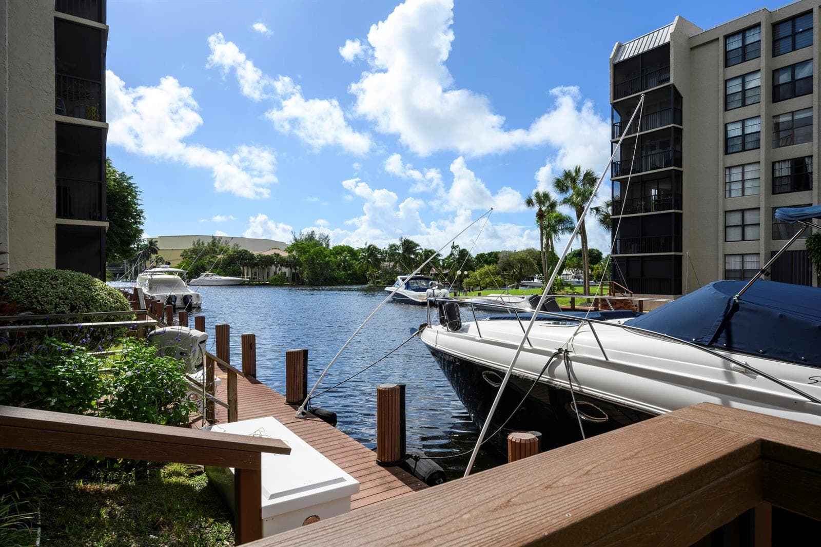 8 Royal Palm Way 2050 photo 24