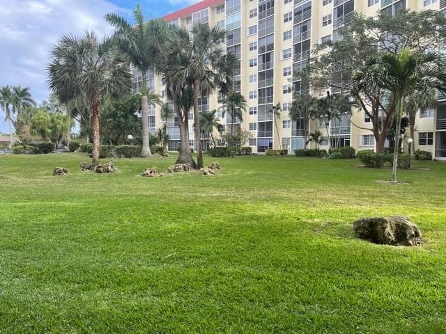 2731 NE 14th Street Causeway 103 photo 19