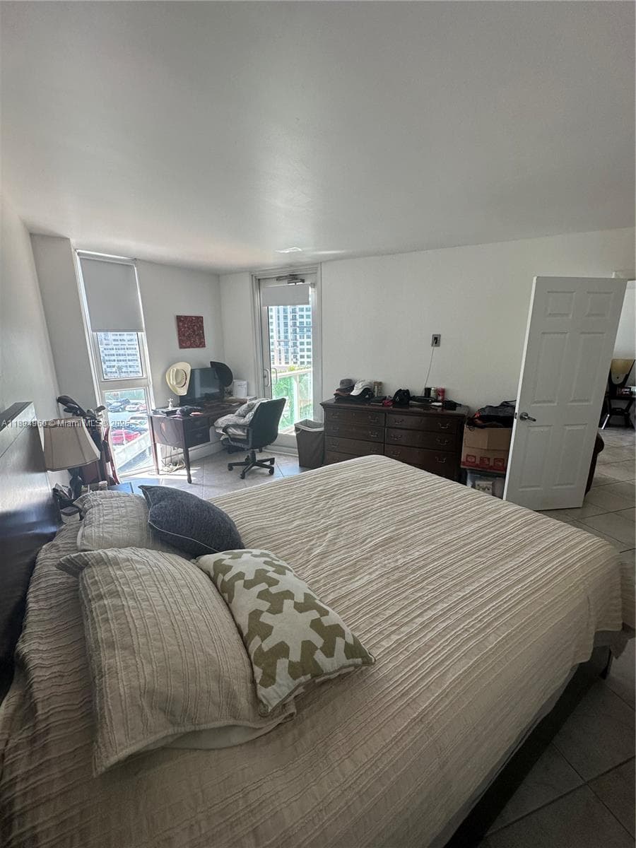 100 Bayview Dr 601 photo 10