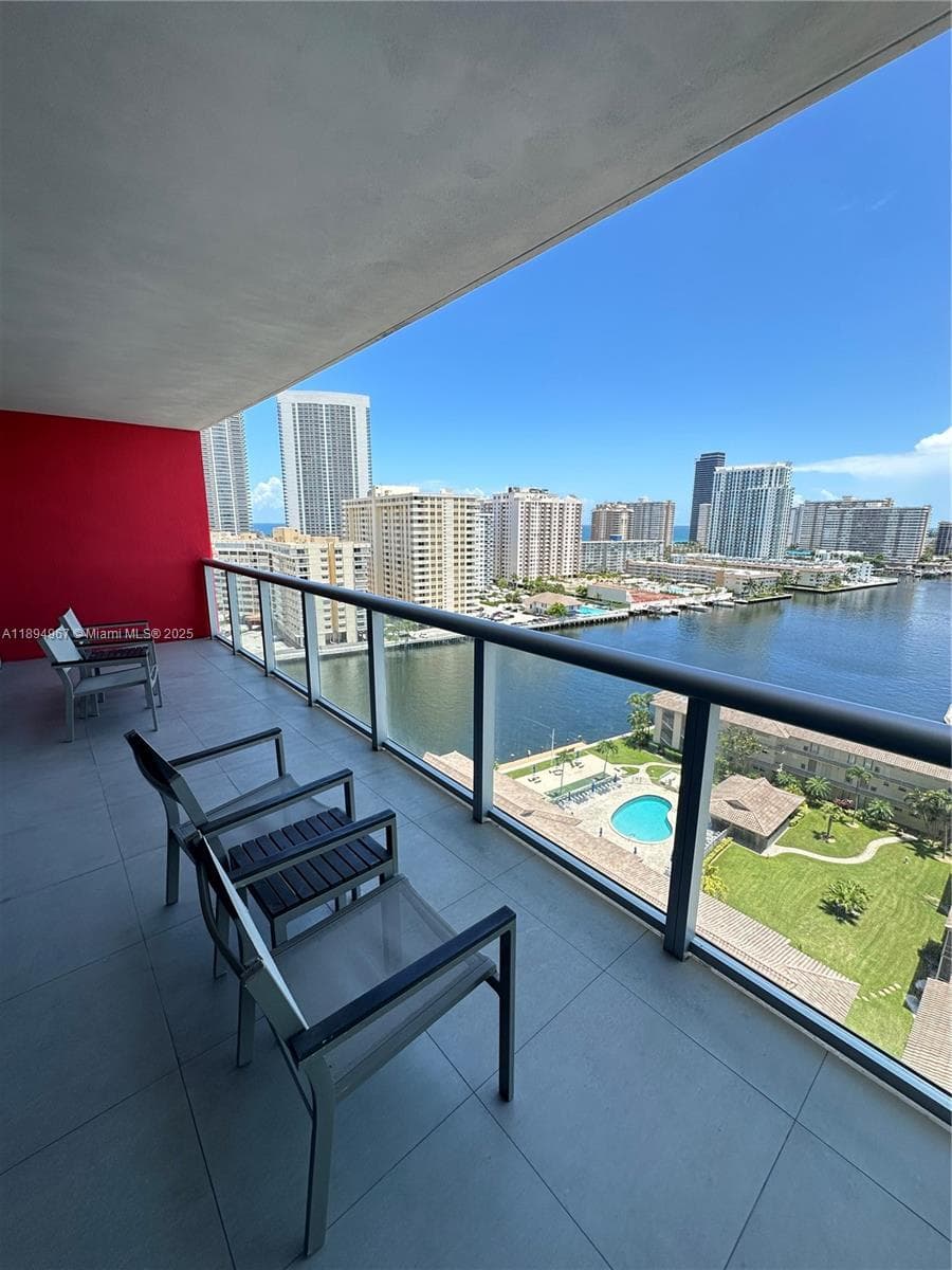 2602 E Hallandale Beach Blvd R1507 photo 21