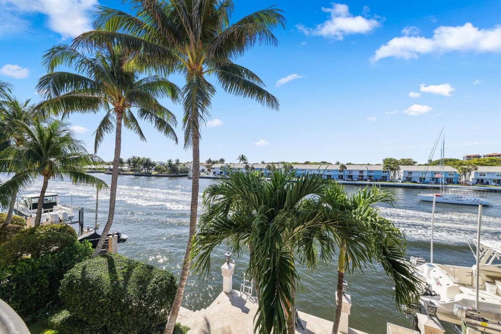 4216 Intracoastal Drive photo 6