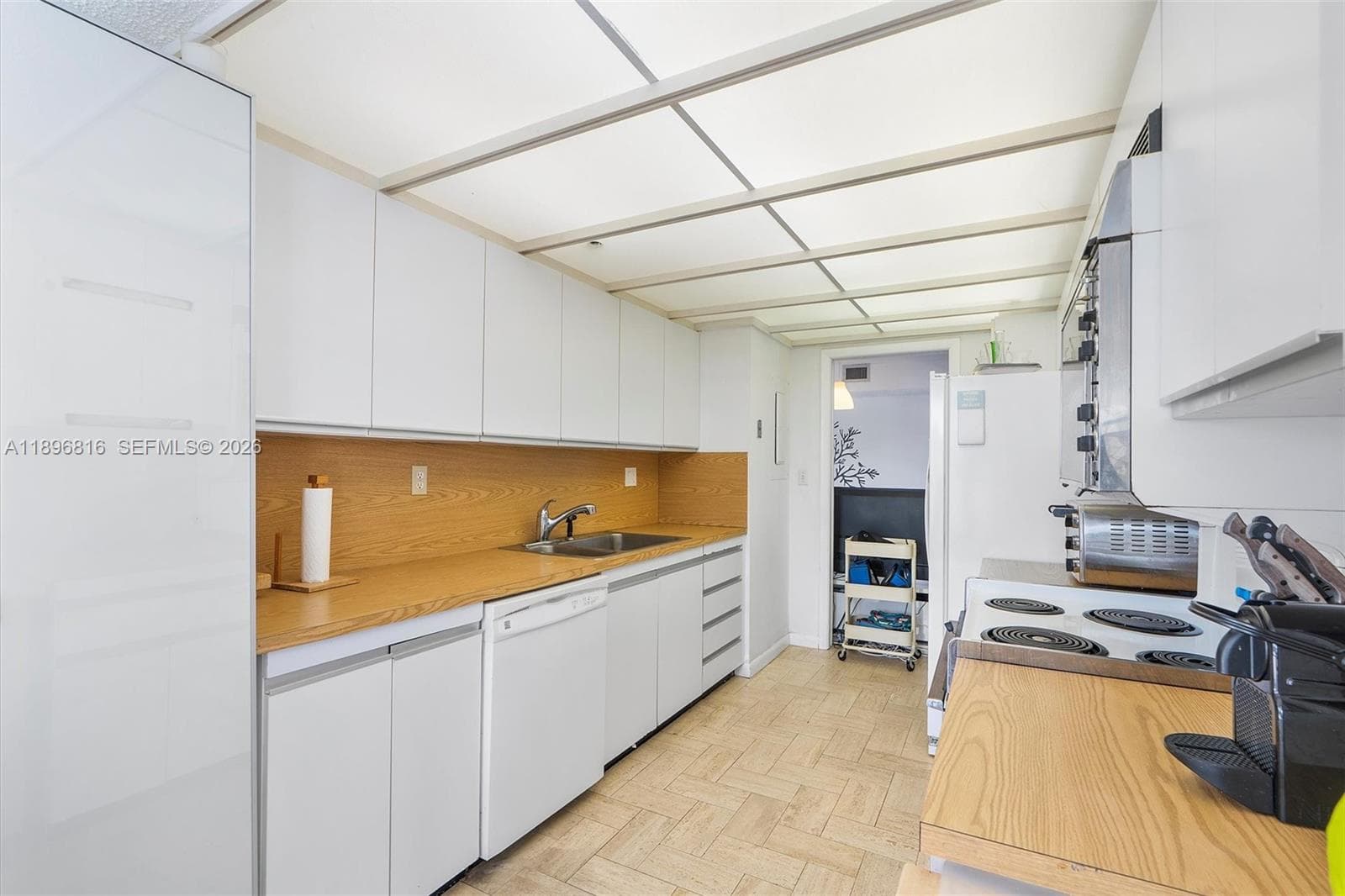 4000 Towerside Ter 402 photo 13