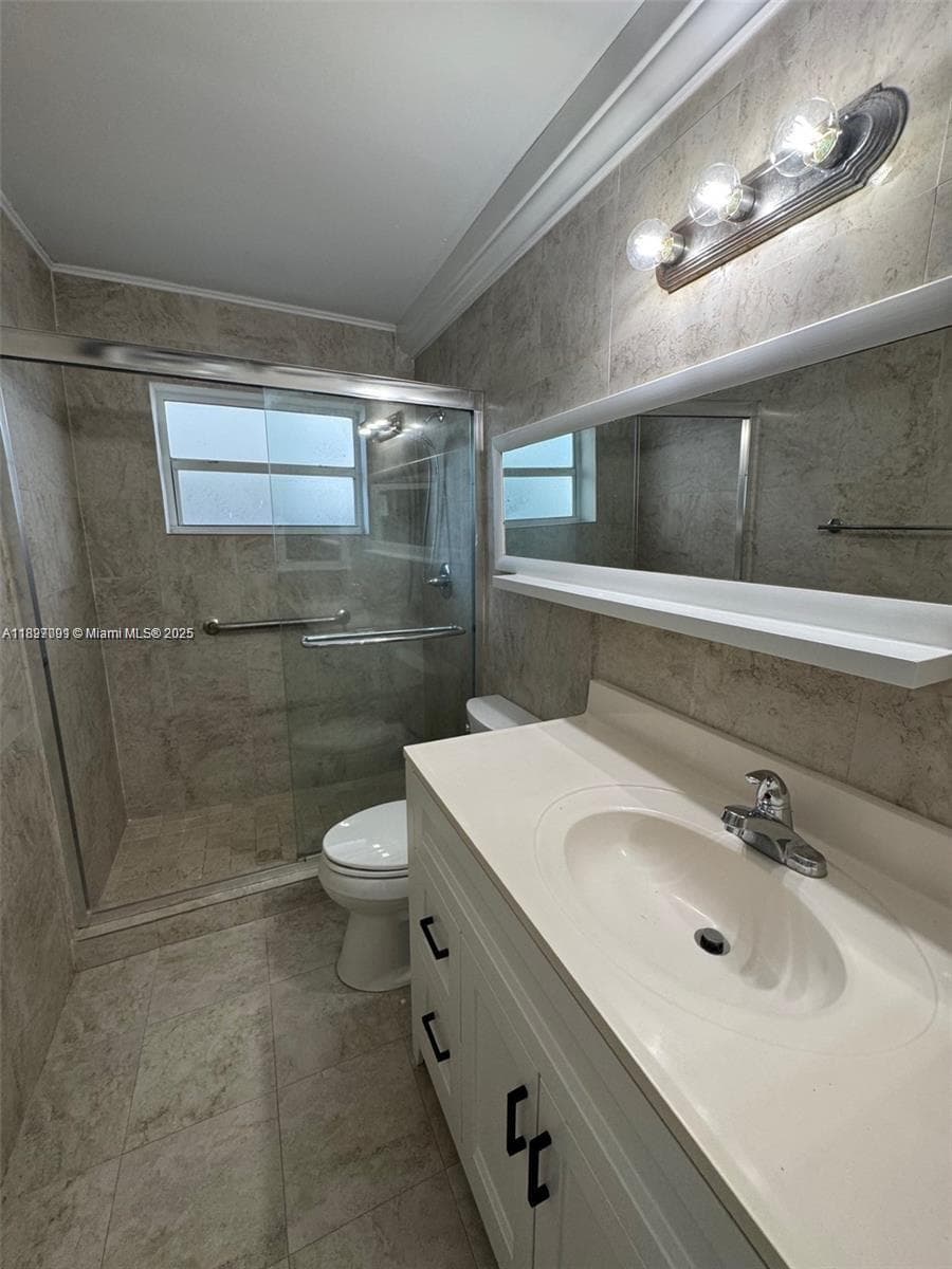 8040 Tatum Waterway Dr 3 photo 10