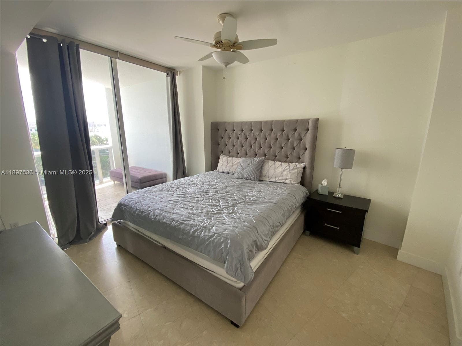 18201 Collins Ave 708 photo 3