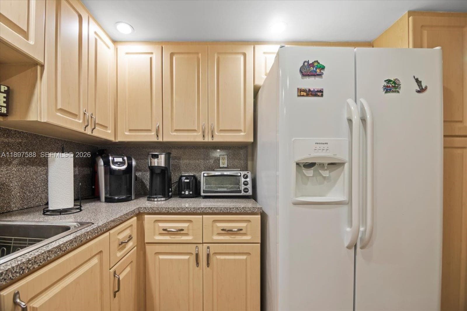 3140 S Ocean Dr 207 photo 6