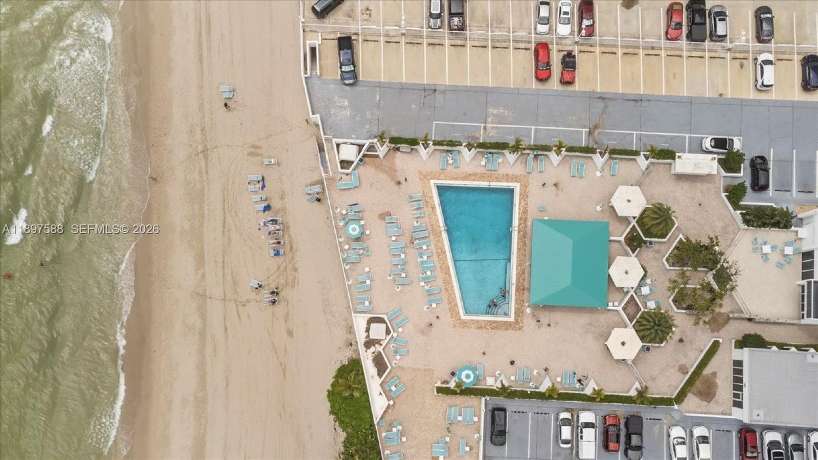 3140 S Ocean Dr 207 photo 19