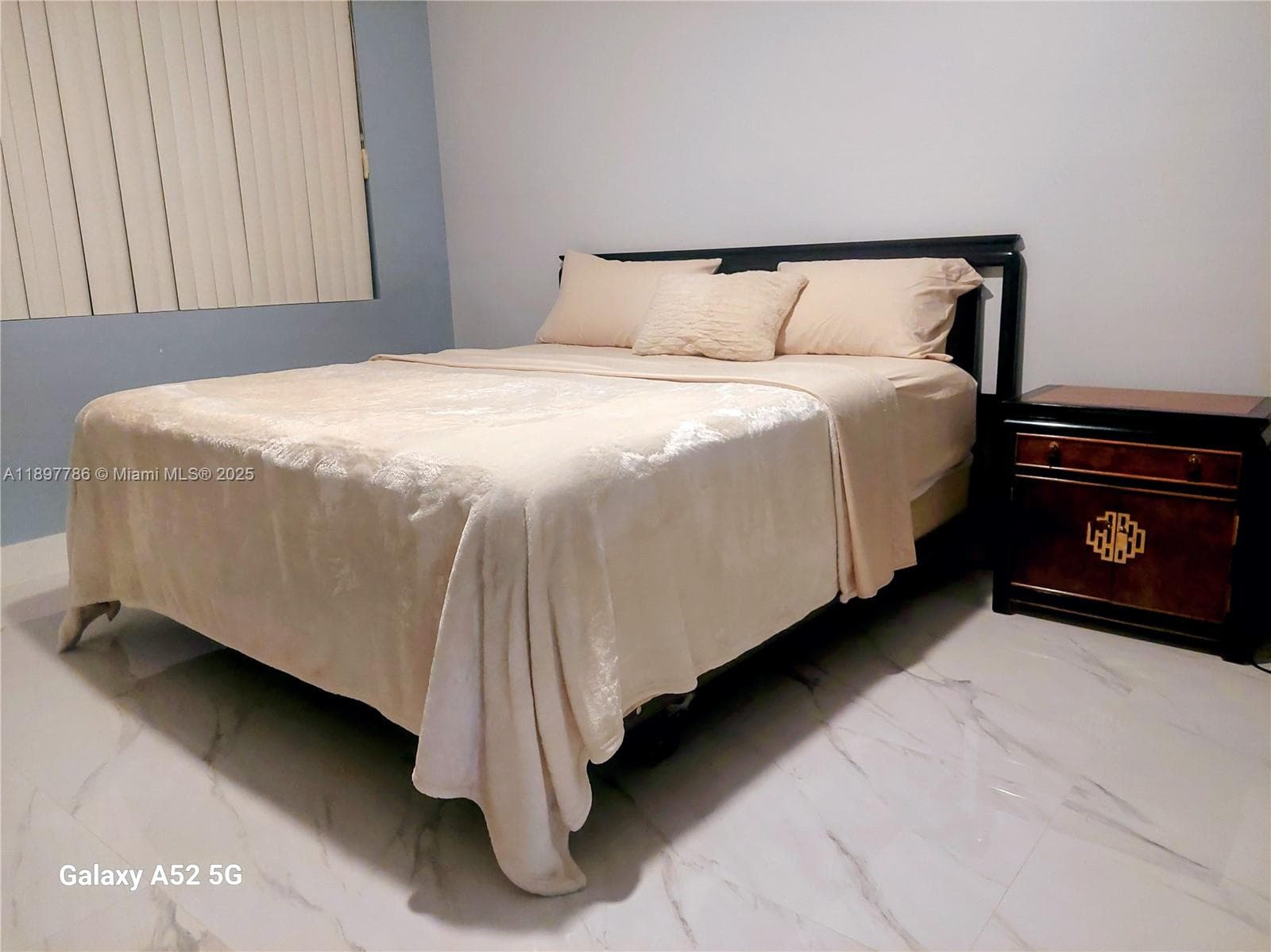 5005 Collins Ave 1523 photo 8