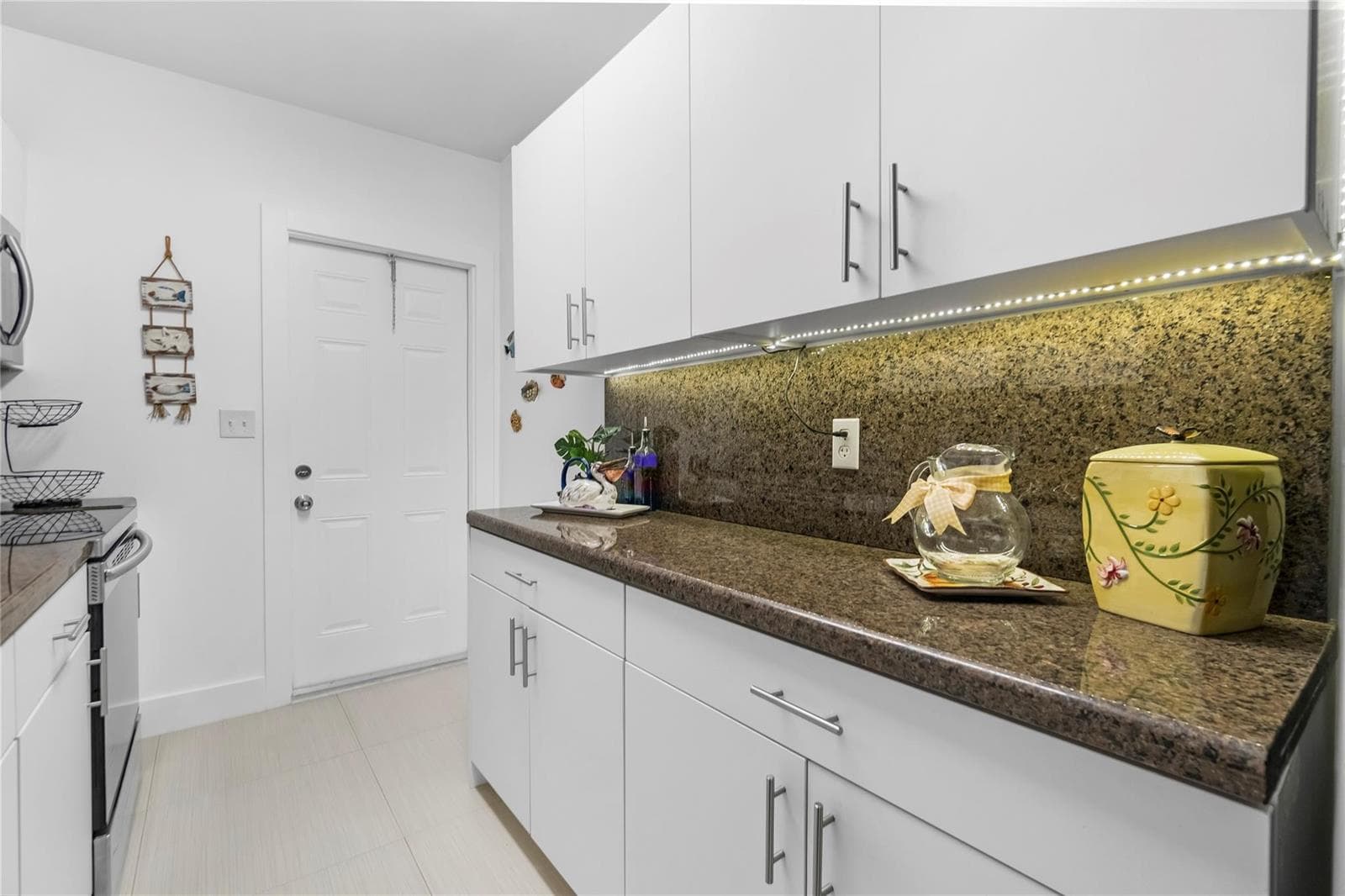 2600 S Ocean Drive 308 photo 12