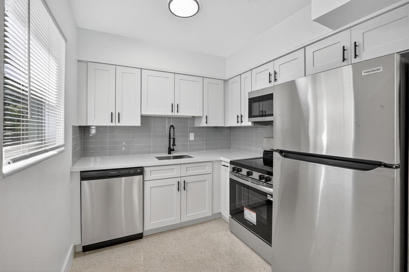 1821 Middle River Drive 1 photo 1