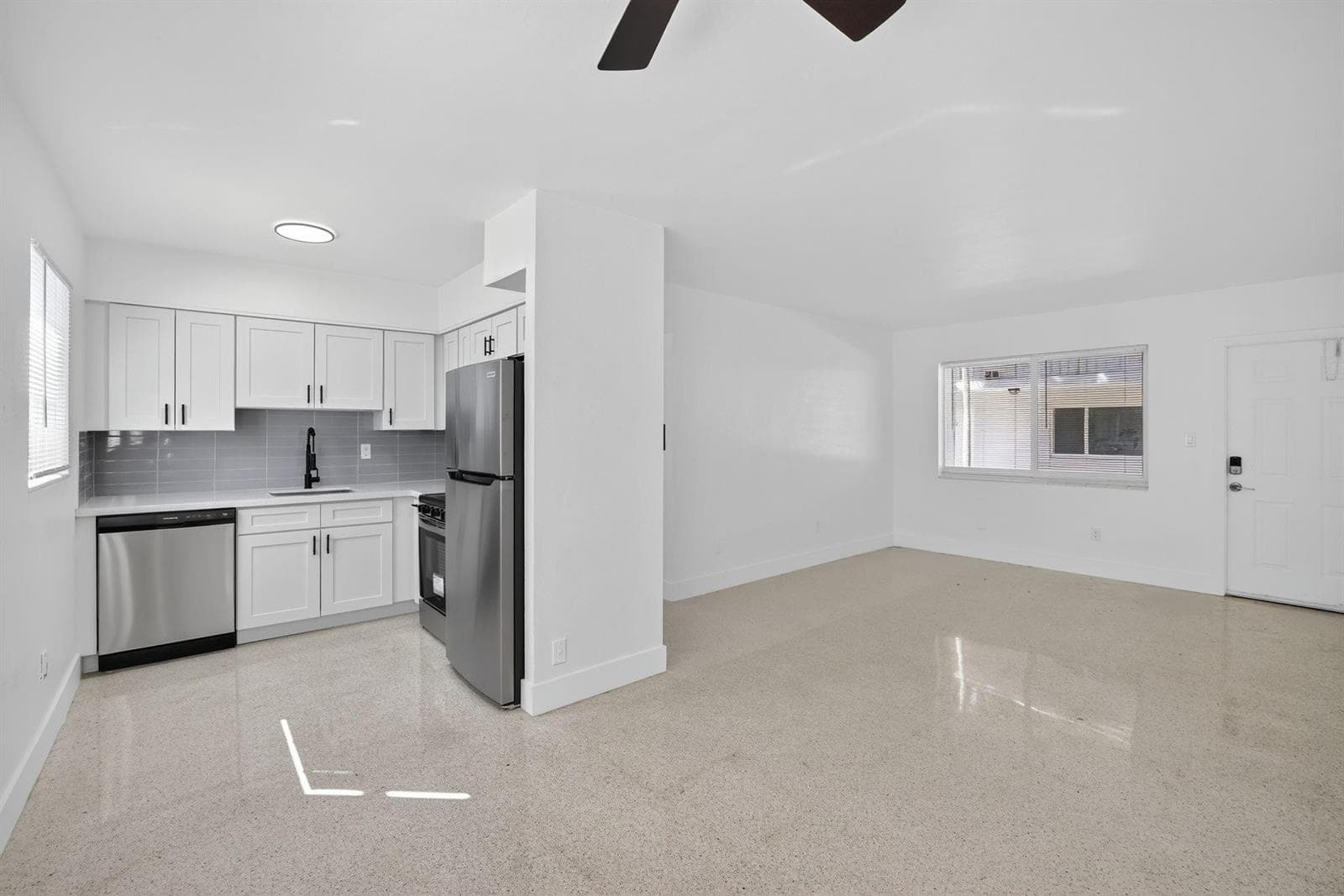 1821 Middle River Drive 1 photo 4