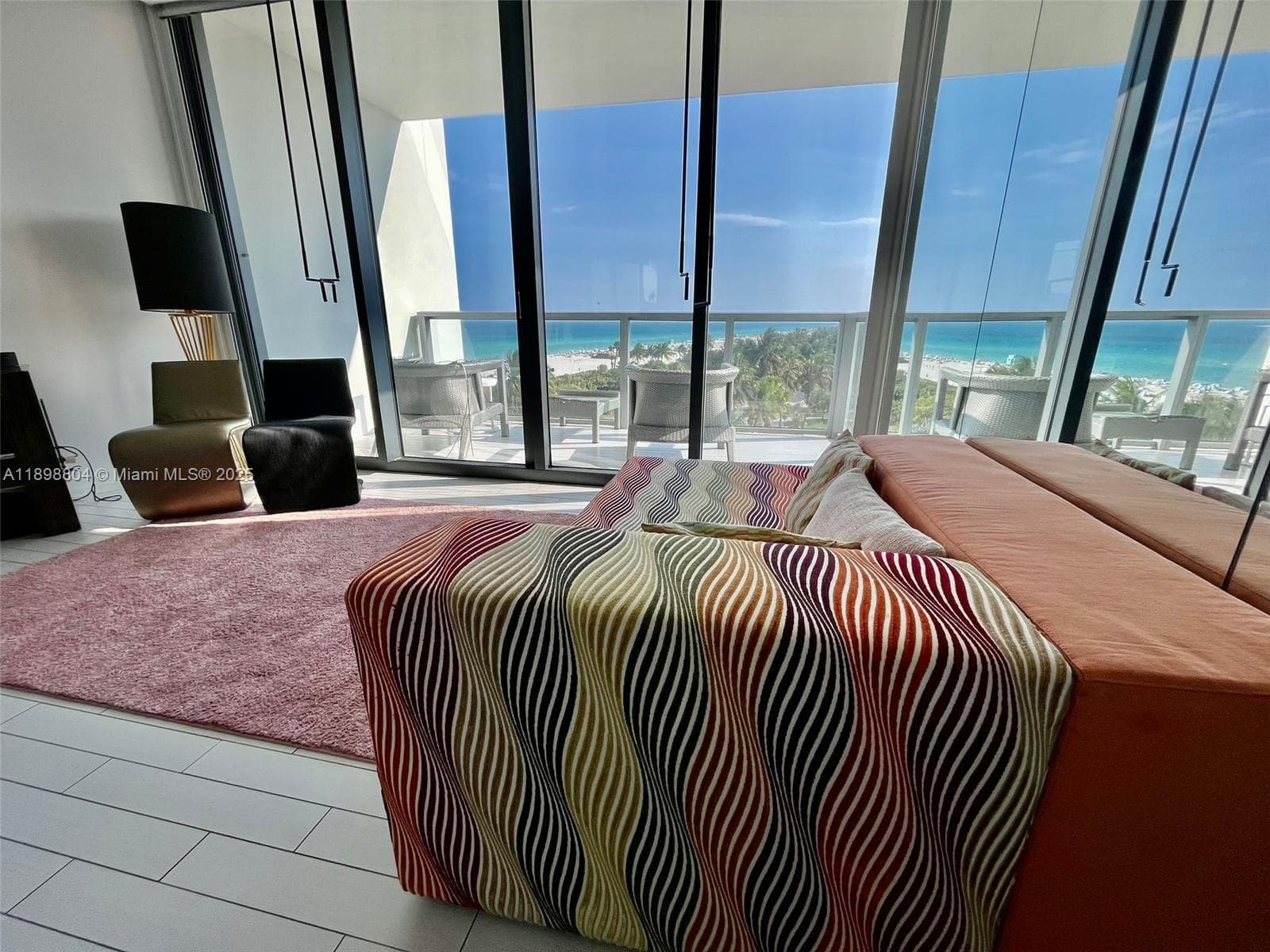 2201 Collins Ave 626 photo 3