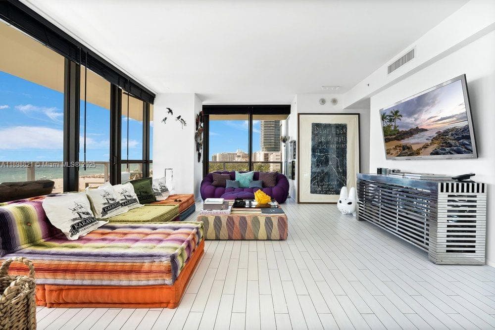 2201 Collins Ave 628 photo 9