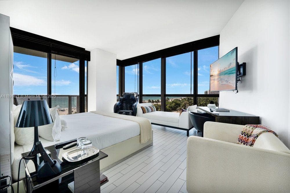 2201 Collins Ave 628 photo 18