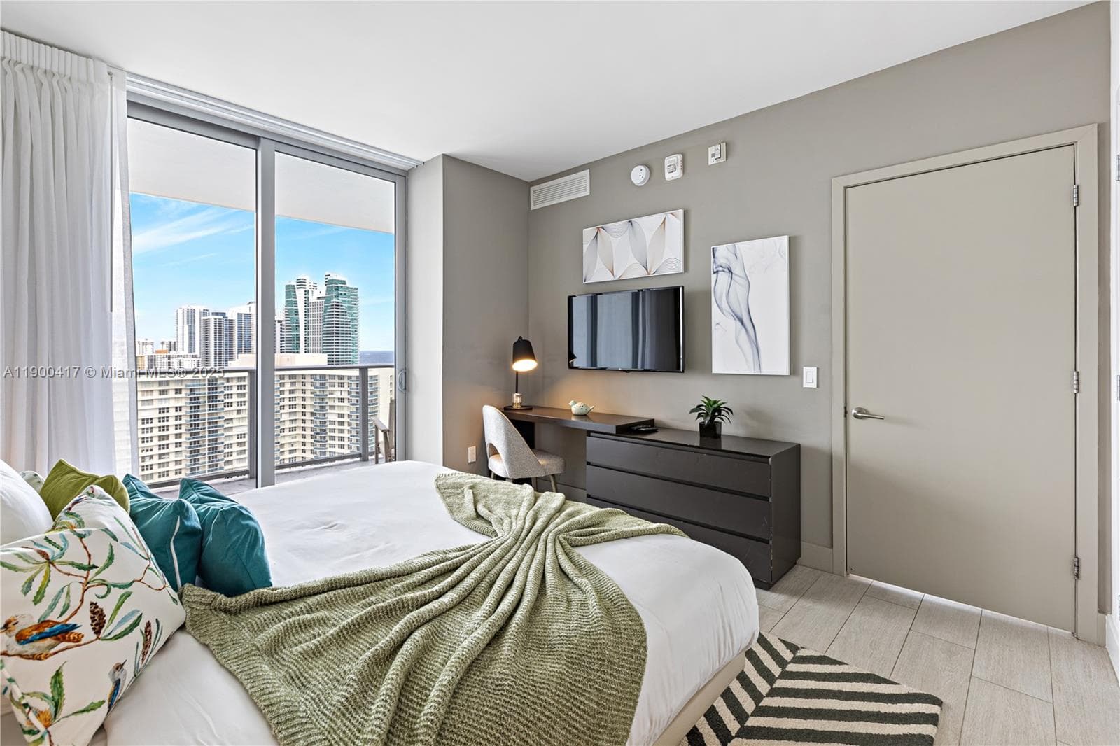 4010 S Ocean Dr R1701 photo 13