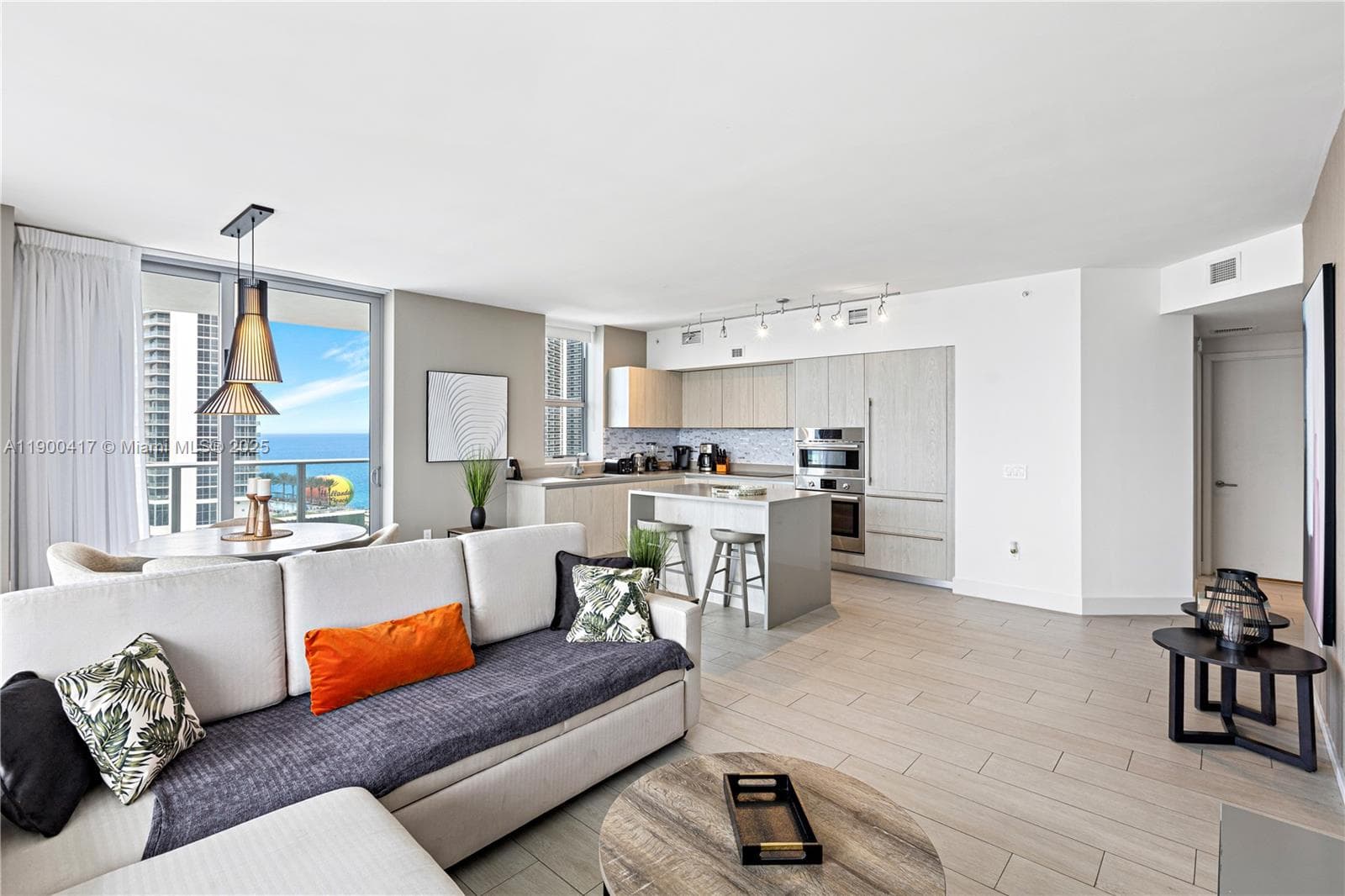 4010 S Ocean Dr R1701 photo 5