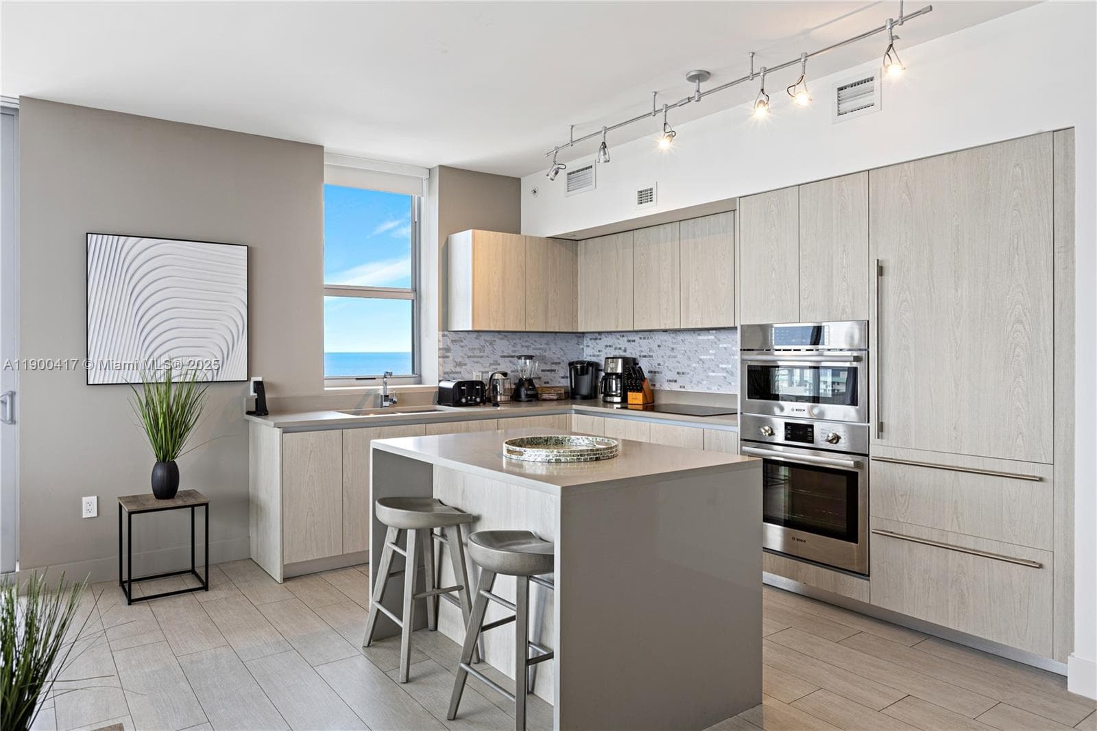 4010 S Ocean Dr R1701 photo 8