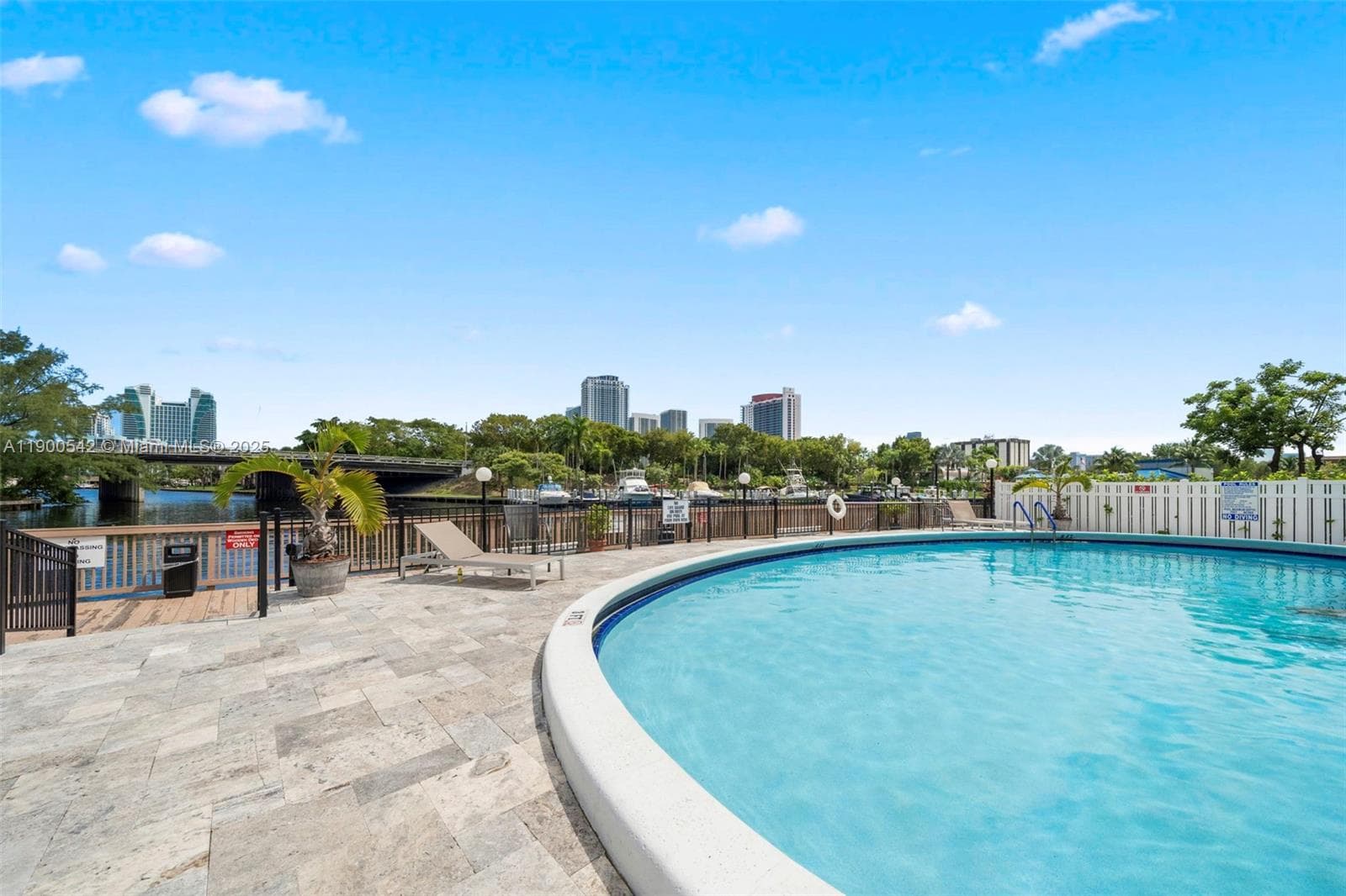 300 Diplomat Pkwy 518 photo 3