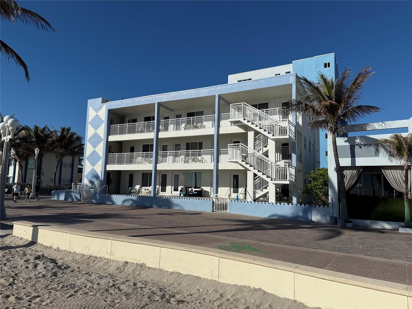 310 S Broadwalk 3b photo 2
