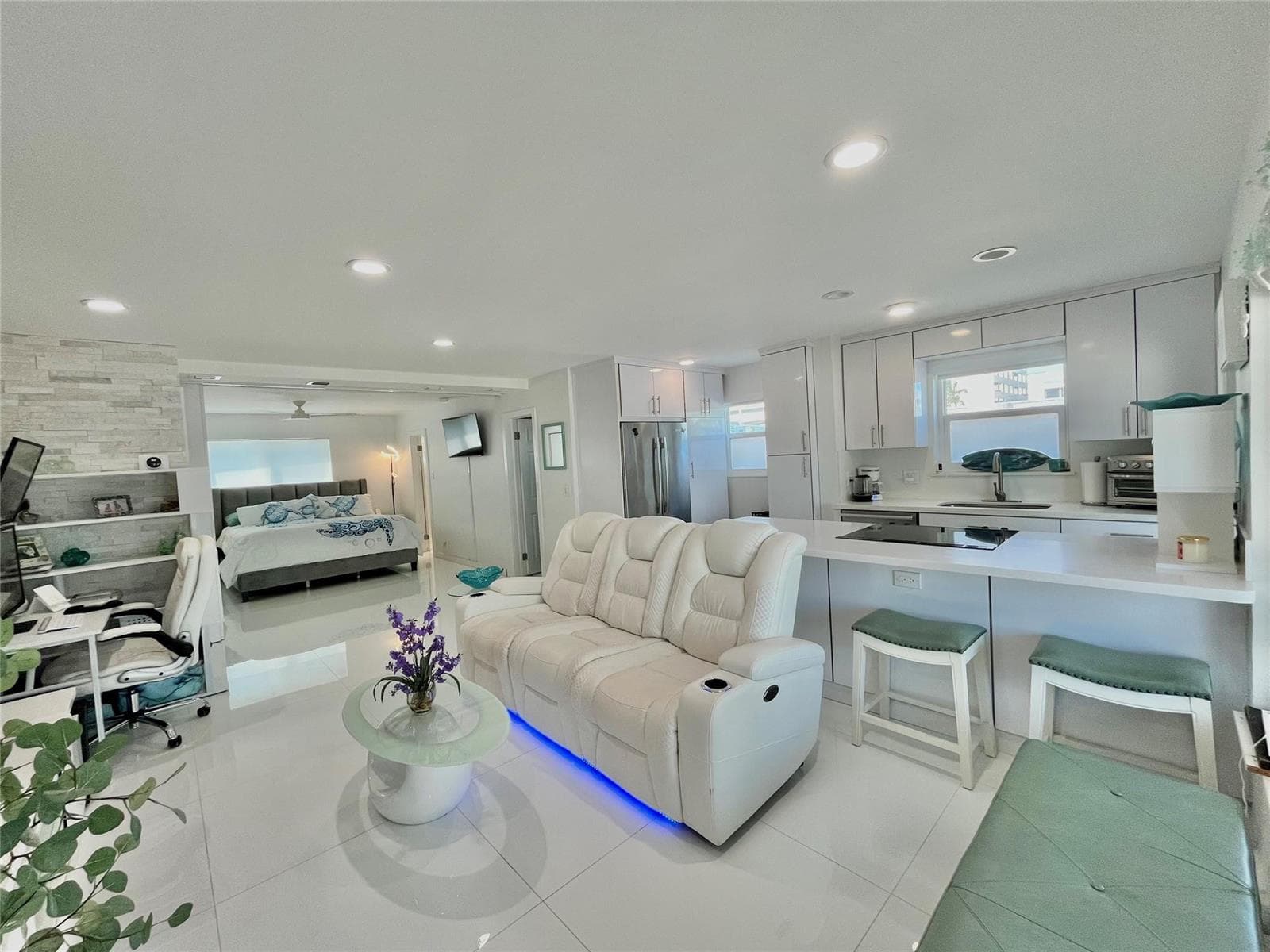 310 S Broadwalk 3b photo 6
