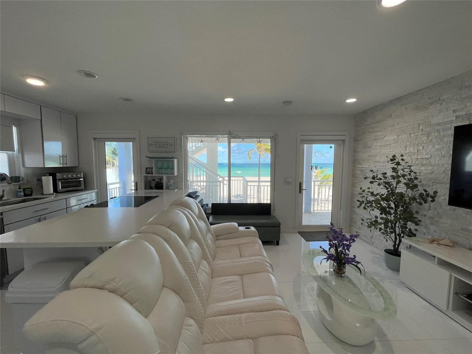 310 S Broadwalk 3b photo 17