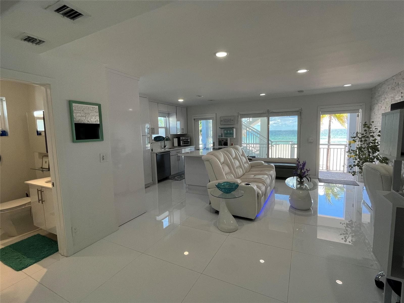 310 S Broadwalk 3b photo 7