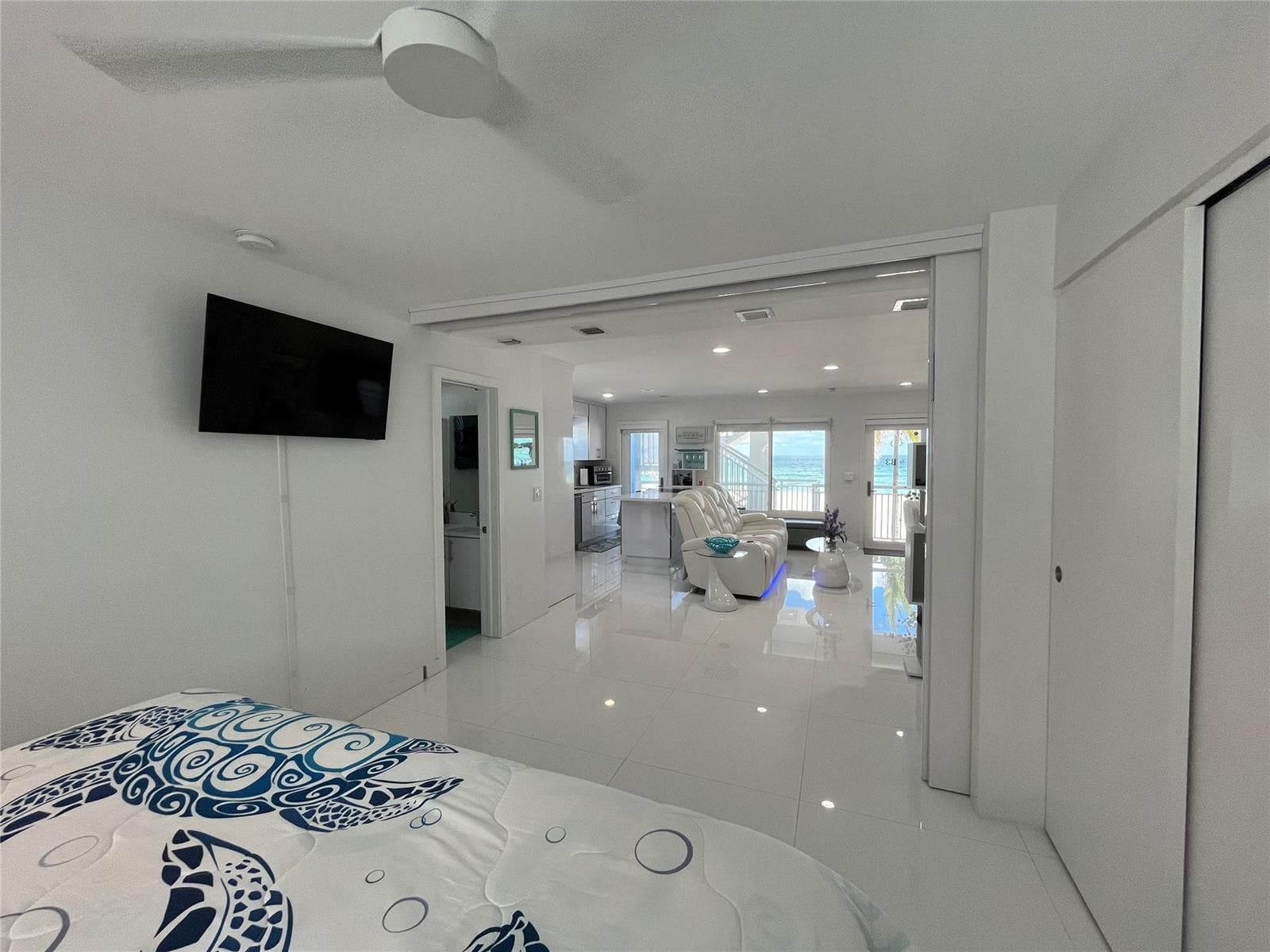310 S Broadwalk 3b photo 14