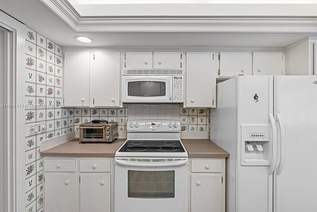 5151 Highway A1a 404 photo 19