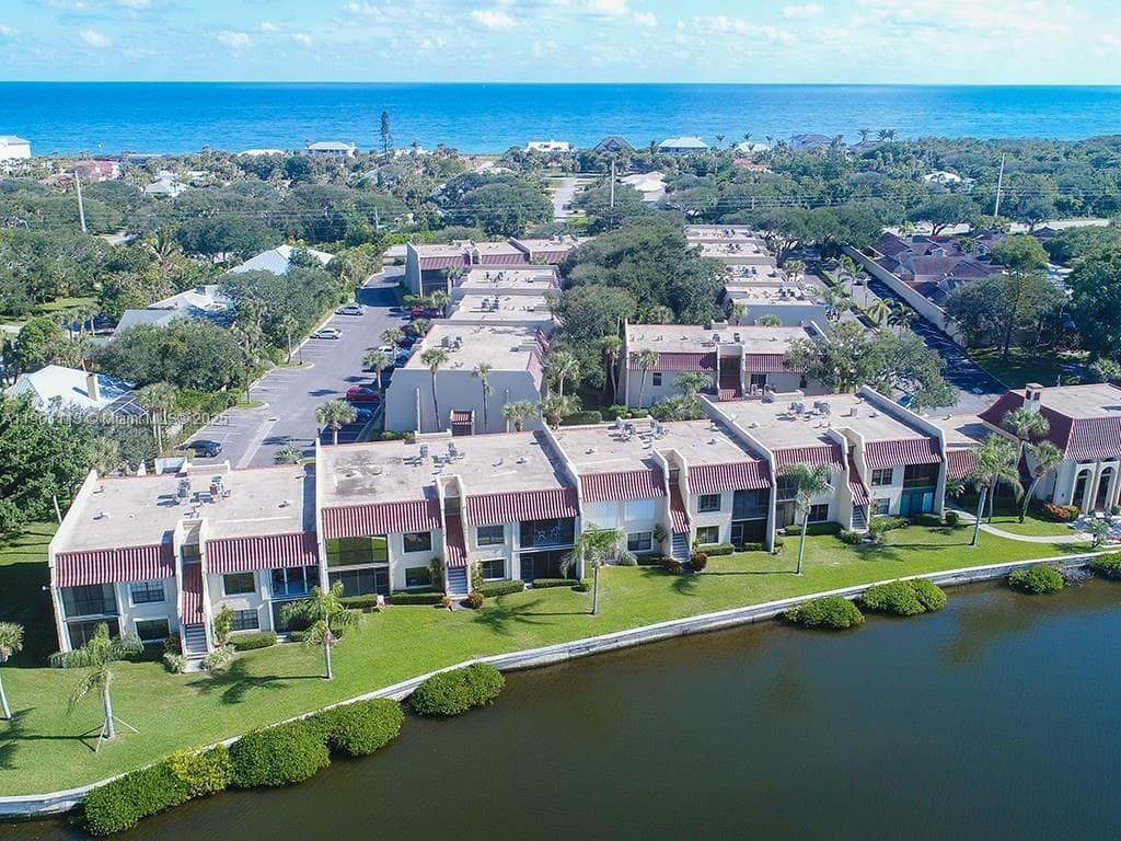 5151 Highway A1a 404 photo 8