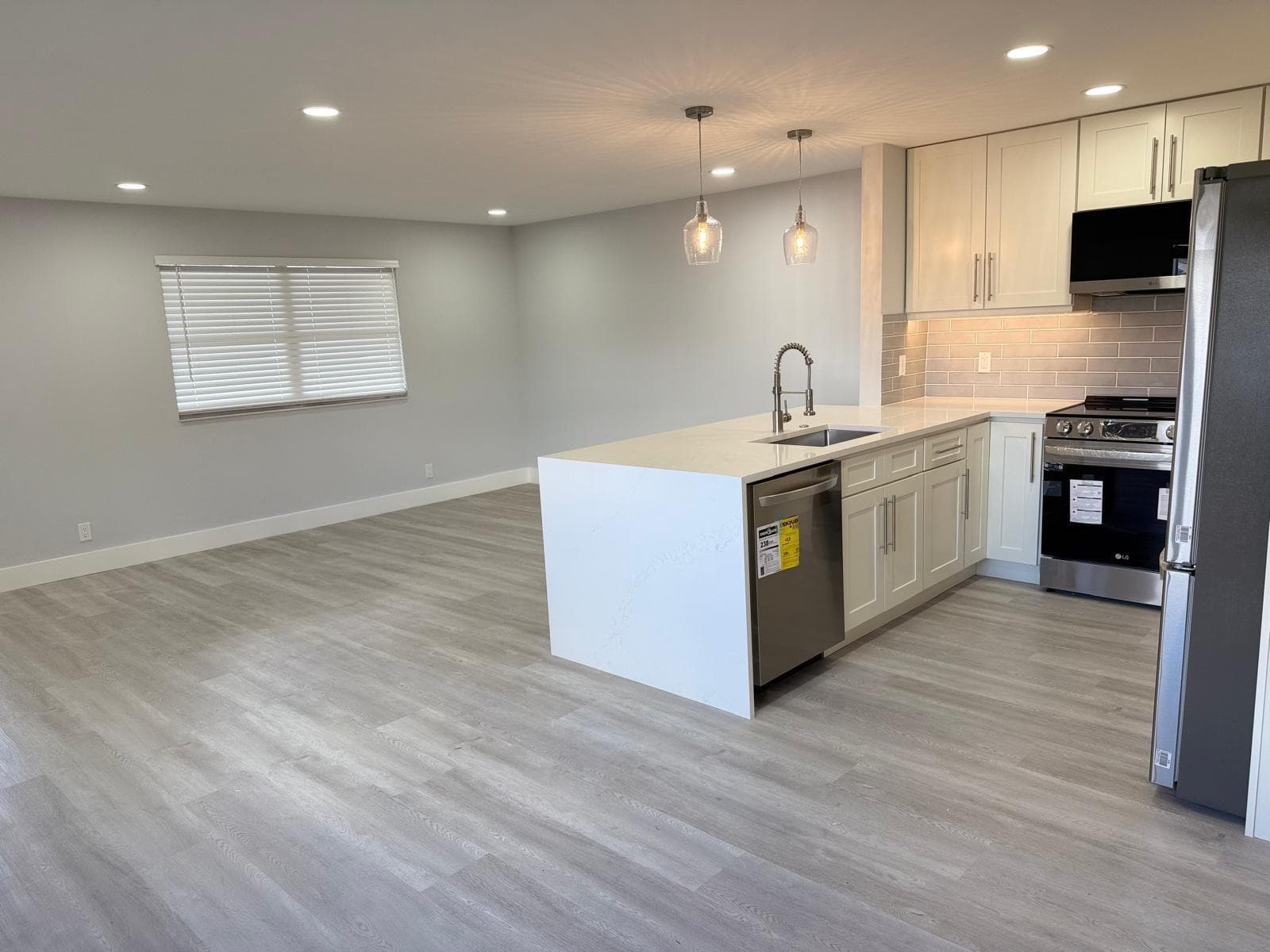 214 Monaco Drive 214 photo 5