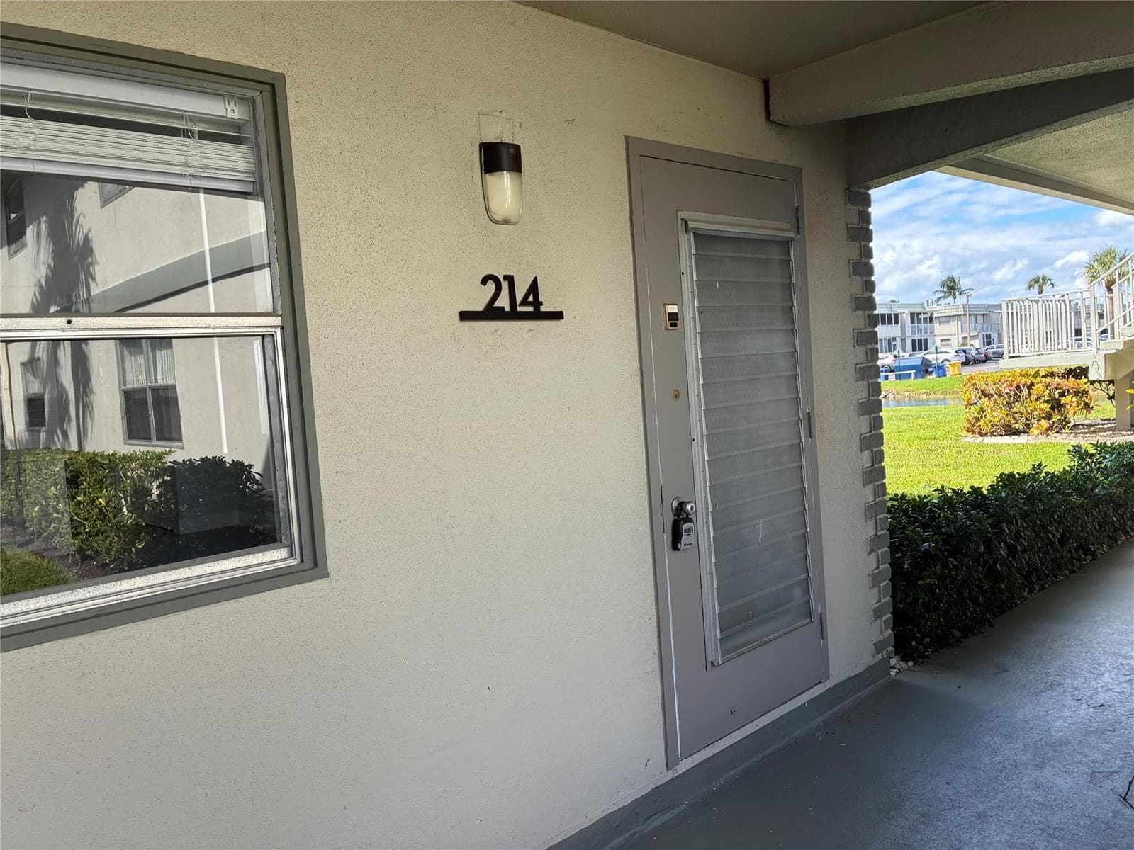 214 Monaco Drive 214 photo 20