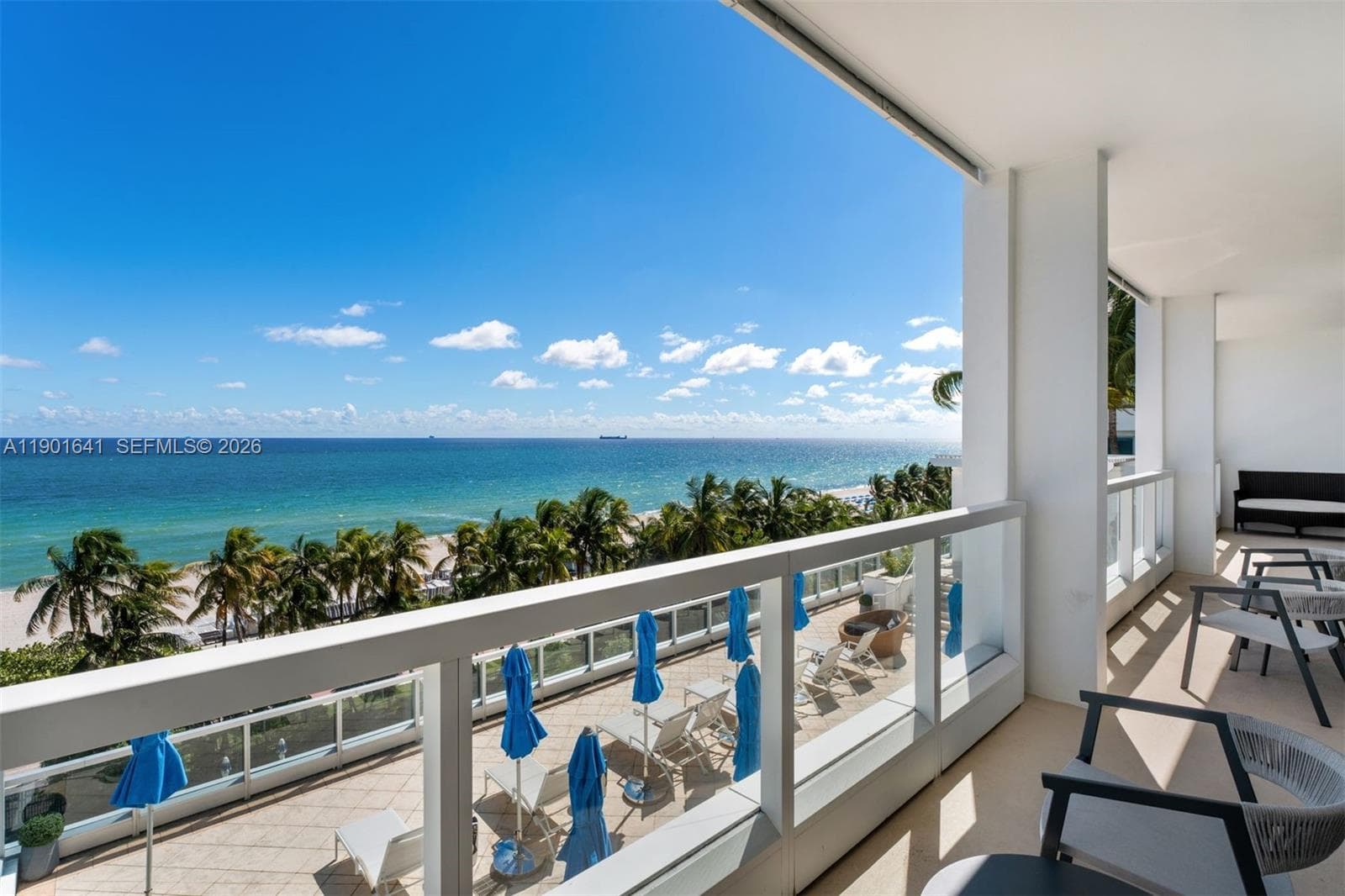 4391 Collins Ave 512 photo 23