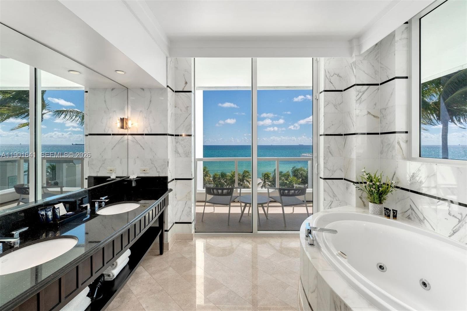 4391 Collins Ave 512 photo 24