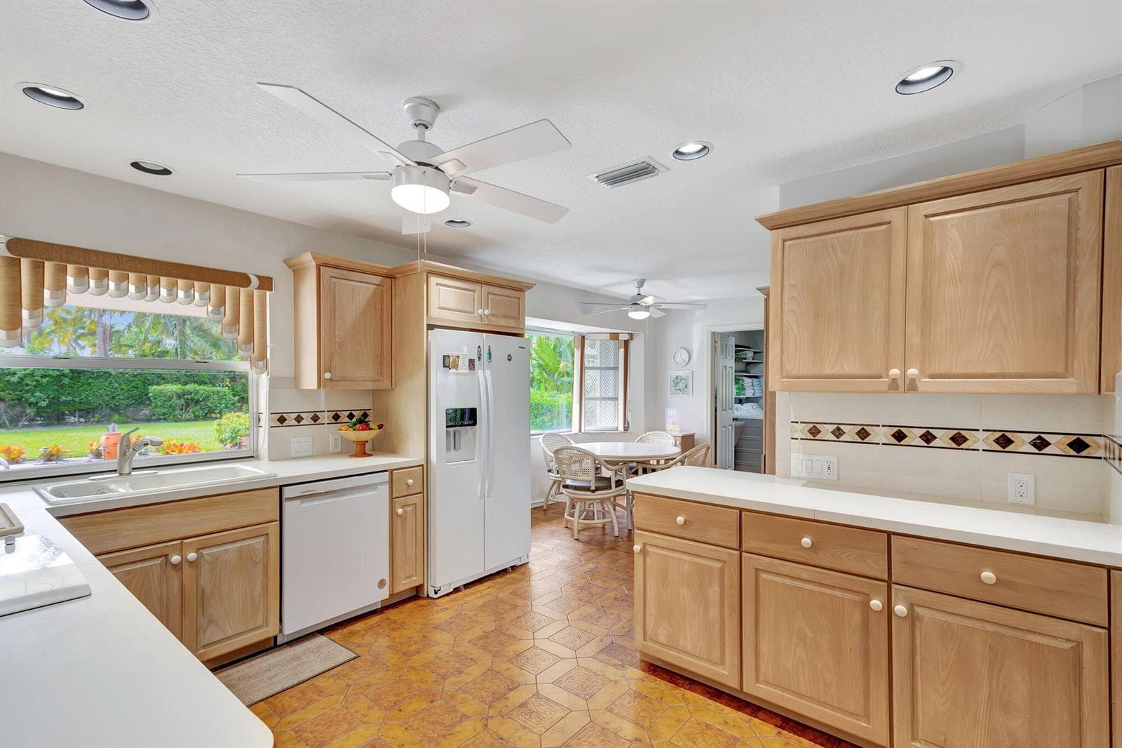 1141 Pine Point Road photo 8